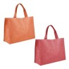 Bolsa con fuelle y asas.