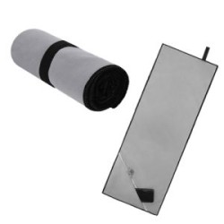 TOALLA DEPORTIVA DE POLIESTER CON COMPARTIMENTO DE CIERRE