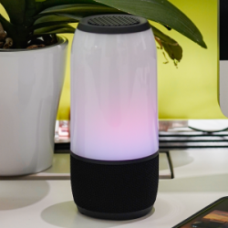 BOCINA BLUETOOTH CON LUZ LED